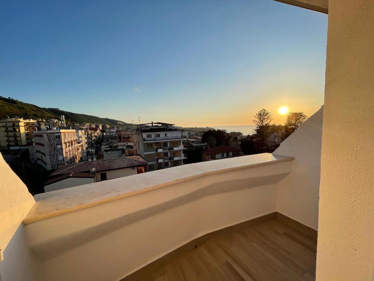 Appartamento A Pochi Passi dalla Piazza- Vista Mare Tropea Esterno foto